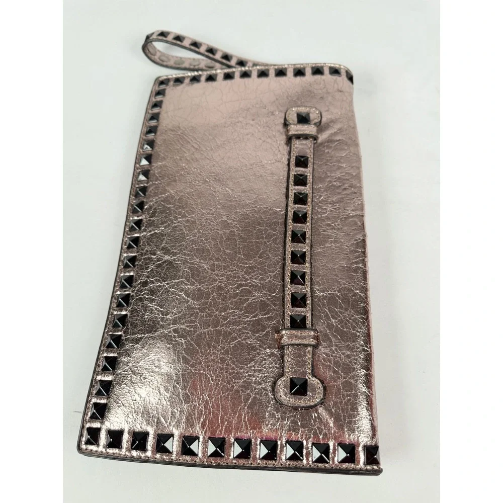 INZI Metallic Bronze Rockstud Wristlet Clutch‎ Bag with Black Pyramid Studs